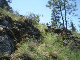 Continuing to climb, look for rock markers, Eagle Bluff Trail 2013-05.